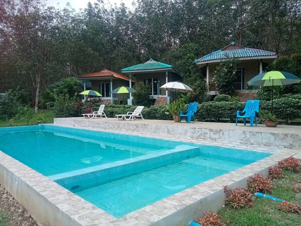 Pool - Phusambig Resort (Ko Mook)