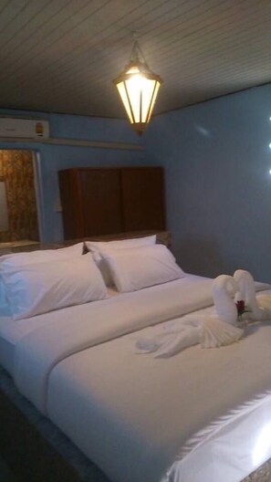 Minibar, rollaway beds, free WiFi - Phusambig Resort (Ko Mook)