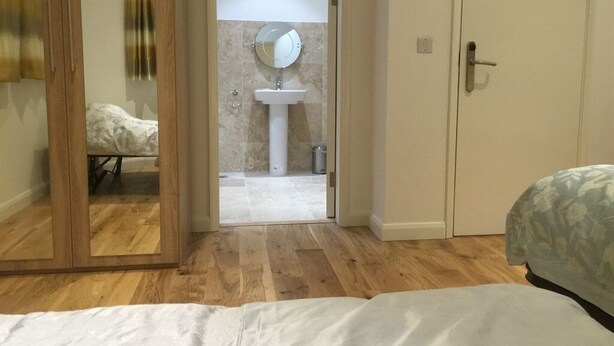 Quadruple Room, Ensuite - Hazel Residence (Purley)