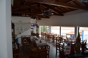 Se sirven almuerzos y cenas, cocina portuguesa