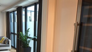 Apartemen, 2 kamar tidur (Apt 2 1/2 Schlafzimmer incl.40EUR ) | Area keluarga | TV layar datar