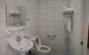 Basic Quadruple Room, 1 Bedroom, Accessible | Bathroom | Shower, free toiletries, hair dryer, slippers - Blockhead Bed and Breakfast (Taitung)
