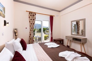 Superior Apartment | Caja fuerte, cortinas opacas, tabla de planchar con plancha