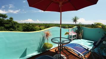 Deluxe Double Room | Blackout curtains, rollaway beds, free WiFi, bed sheets