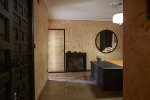 Suite, Jetted Tub (Suite Jetted Tub Manuela) | Room amenity - Posada La Casa de Las Manuelas (Horcajo de las Torres)