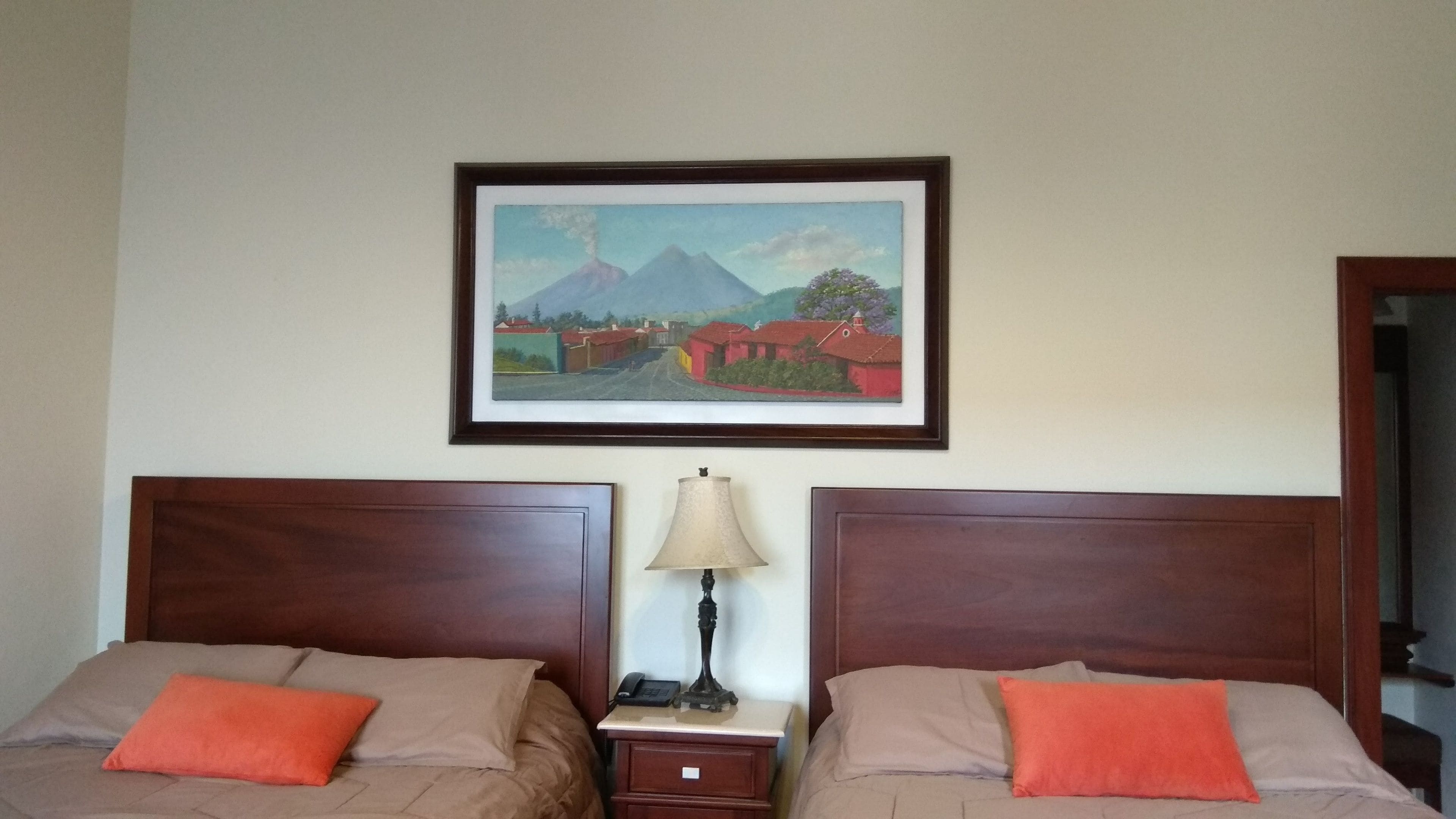 deluxe room | in-room safe, desk, free wifi, bed sheets