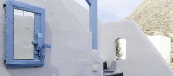 Black Rock Traditional Rooms