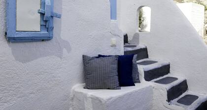 Black Rock Traditional Rooms