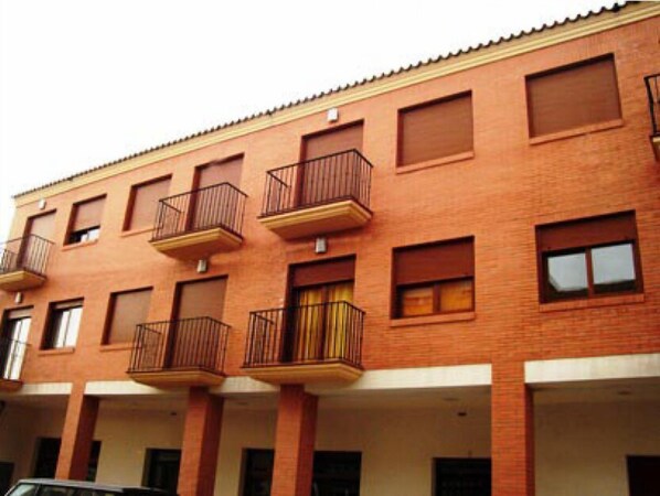 Mặt tiền nơi lưu trú