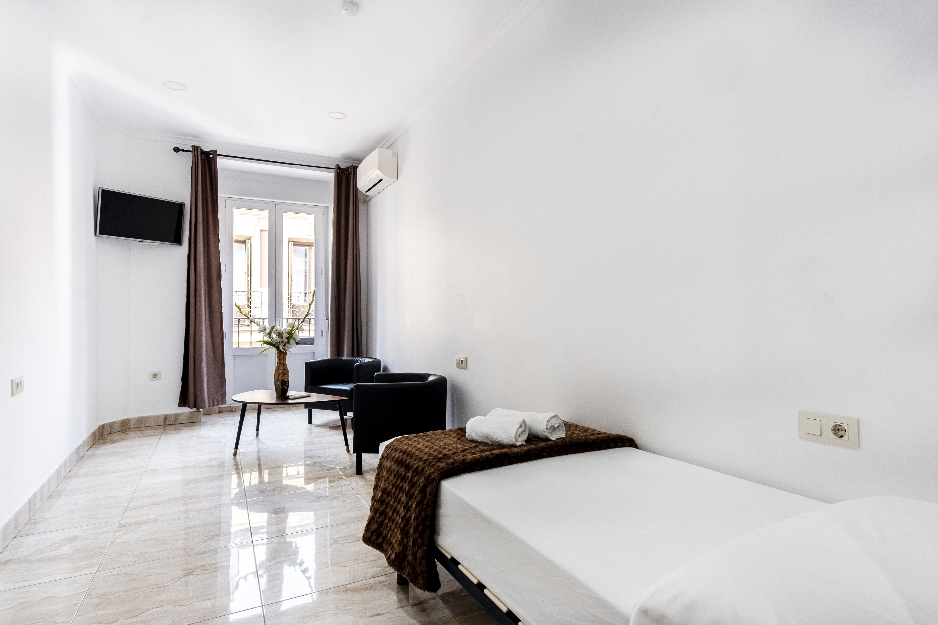 Photo - Hostal Rincón de Sol - Centro Madrid - Self Checkin