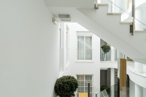 Building design - Suites del Pintor Historial Center, by Hoteles con Cultura (Málaga)