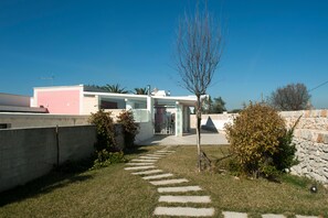 Pintu masuk hartanah