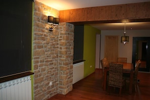 Dining - Hotel Casa Custodio (Isabena)