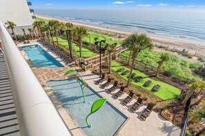 Classic Condo, 4 Bedrooms, Oceanfront (407) | Balcony view