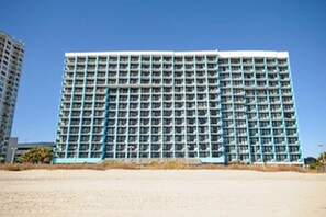 Property grounds - Landmark Resort by Elliott Beach Rentals (Myrtle Beach)