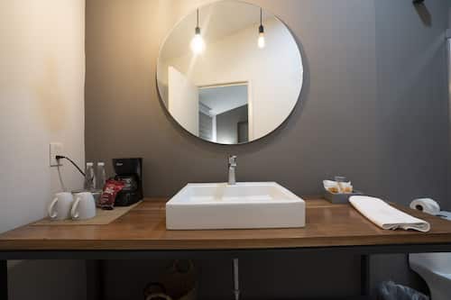 Standard Room, 1 Queen Bed | In-room safe, individually decorated, individually furnished, desk