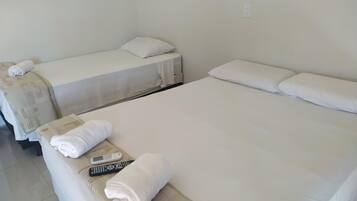 Minibar, free WiFi, bed sheets