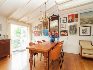 Dining - Holiday Home in Schoorl near Forest & Beach (Schoorl)