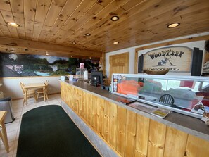 Interior entrance - Woodyzzz Motel (Caro)