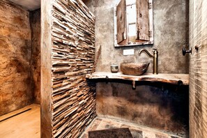 Shower - Farmhouse in Durbuy with Sauna & Garden (Oppagne)
