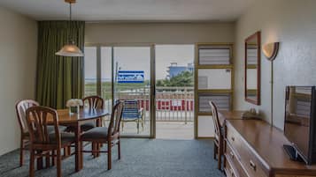 Suite, 1 Schlafzimmer, Poolseite