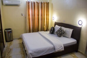 Desk, free WiFi, bed sheets