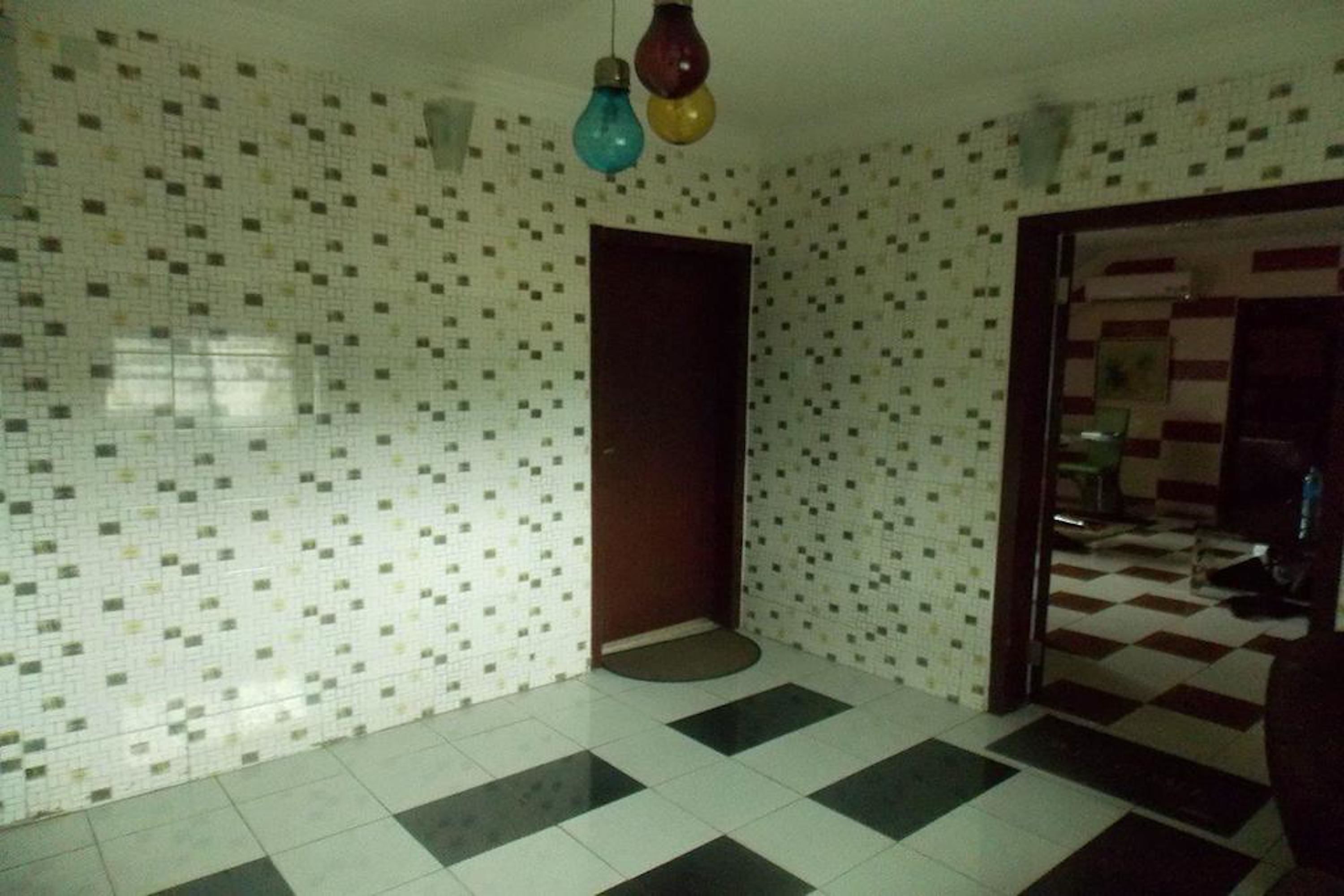 Desk, laptop workspace, free WiFi, bed sheets