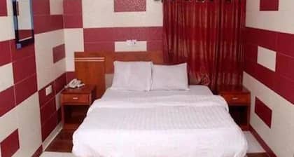 Vic James Apartments