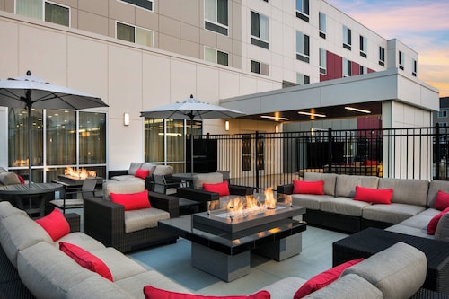 Courtyard by Marriott Pullman