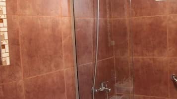 Shower, towels