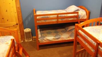 1 bedroom, individually decorated, individually furnished