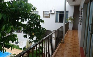 숙박 시설 구내