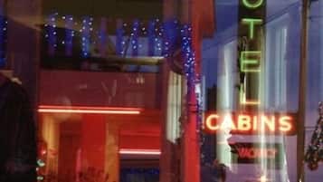 Façade de l’hébergement - soirée/nuit