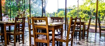 Visk Palace Hotel e Restaurante