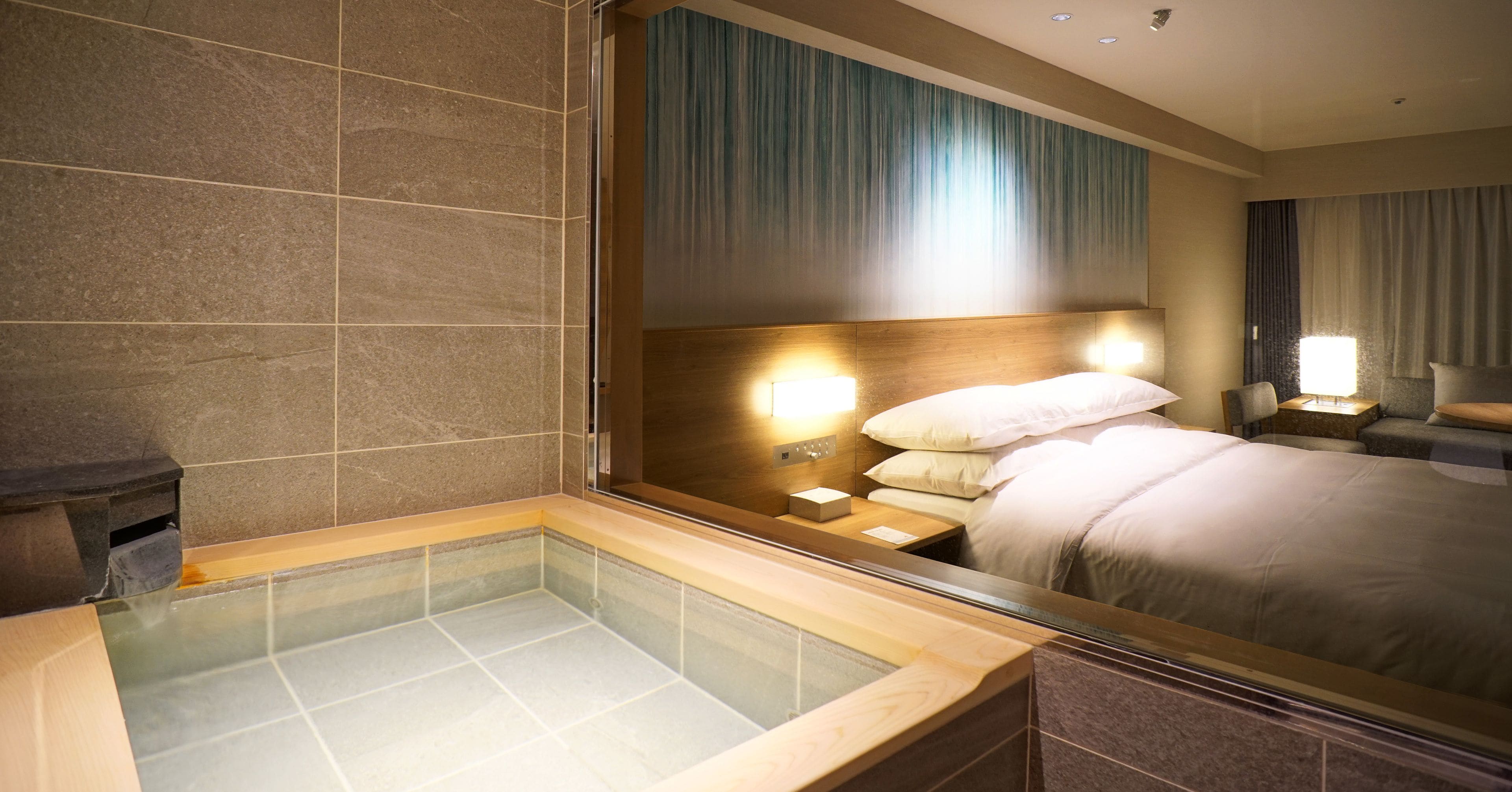 in-room safe, desk, laptop workspace, free wifi