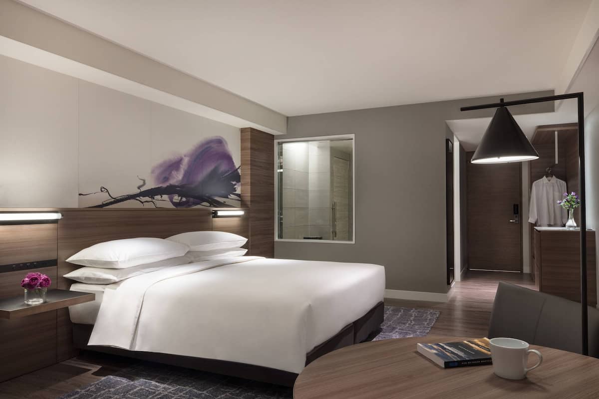 Room, 1 King Bed with Sofa bed, Non Smoking, Lake View