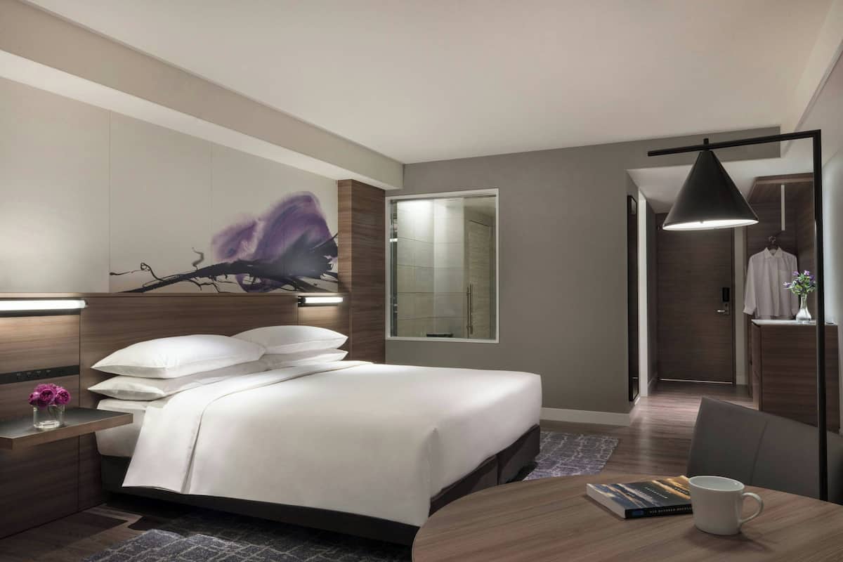 Premium Room, 1 King Bed with Sofa bed, Non Smoking | Down duvets, in-room safe, desk, laptop workspace