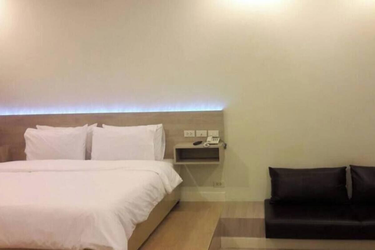 Escritorio y wifi gratis