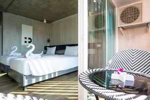 Minibar, in-room safe, desk, blackout drapes - Hotel DSure Patong (Patong)
