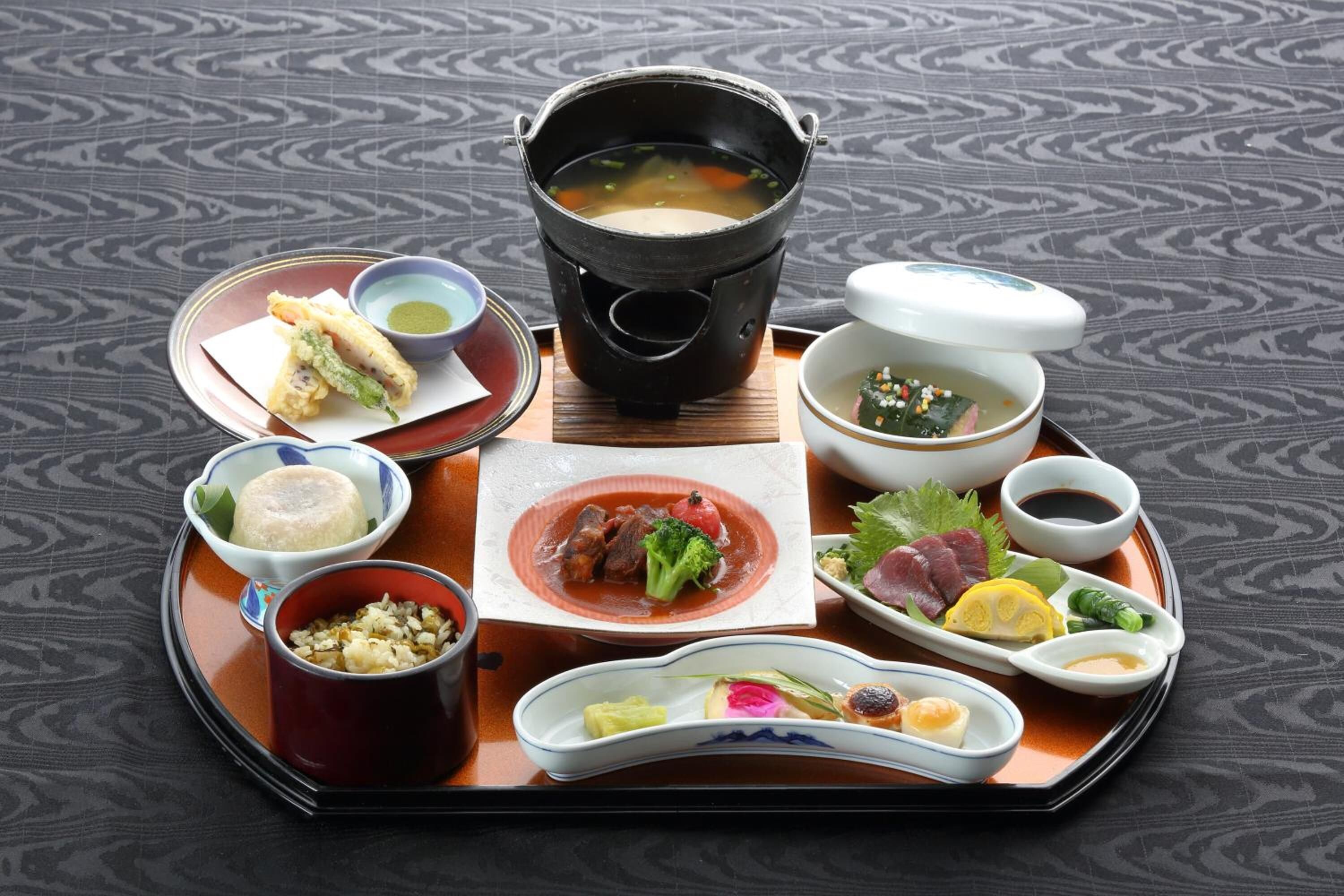 breakfast, lunch, dinner served; regional cuisine