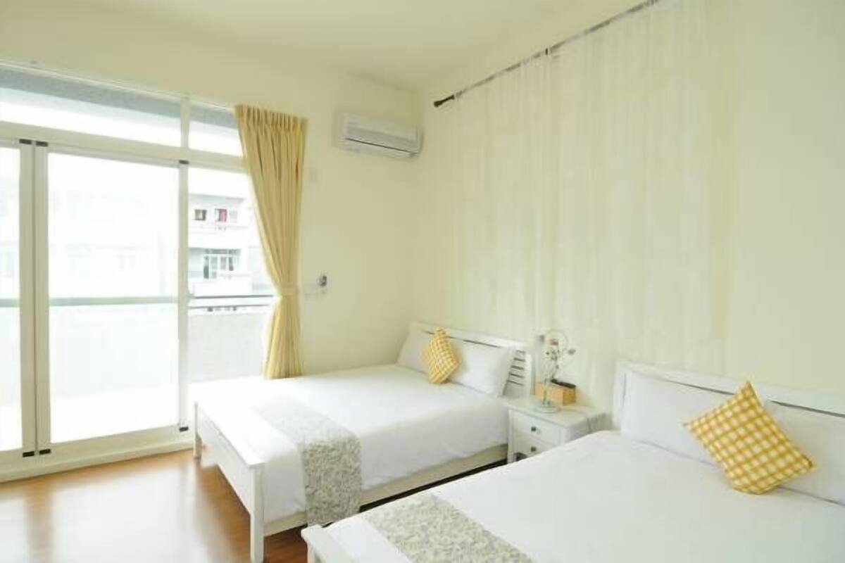 Premium bedding, blackout curtains, free WiFi, bed sheets
