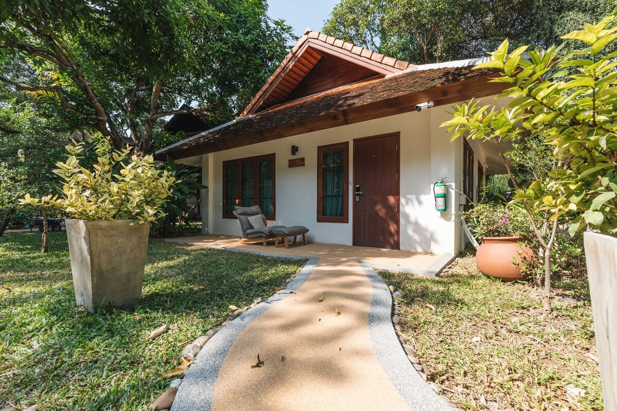 Family House | 1 bedroom, minibar, in-room safe, individually furnished