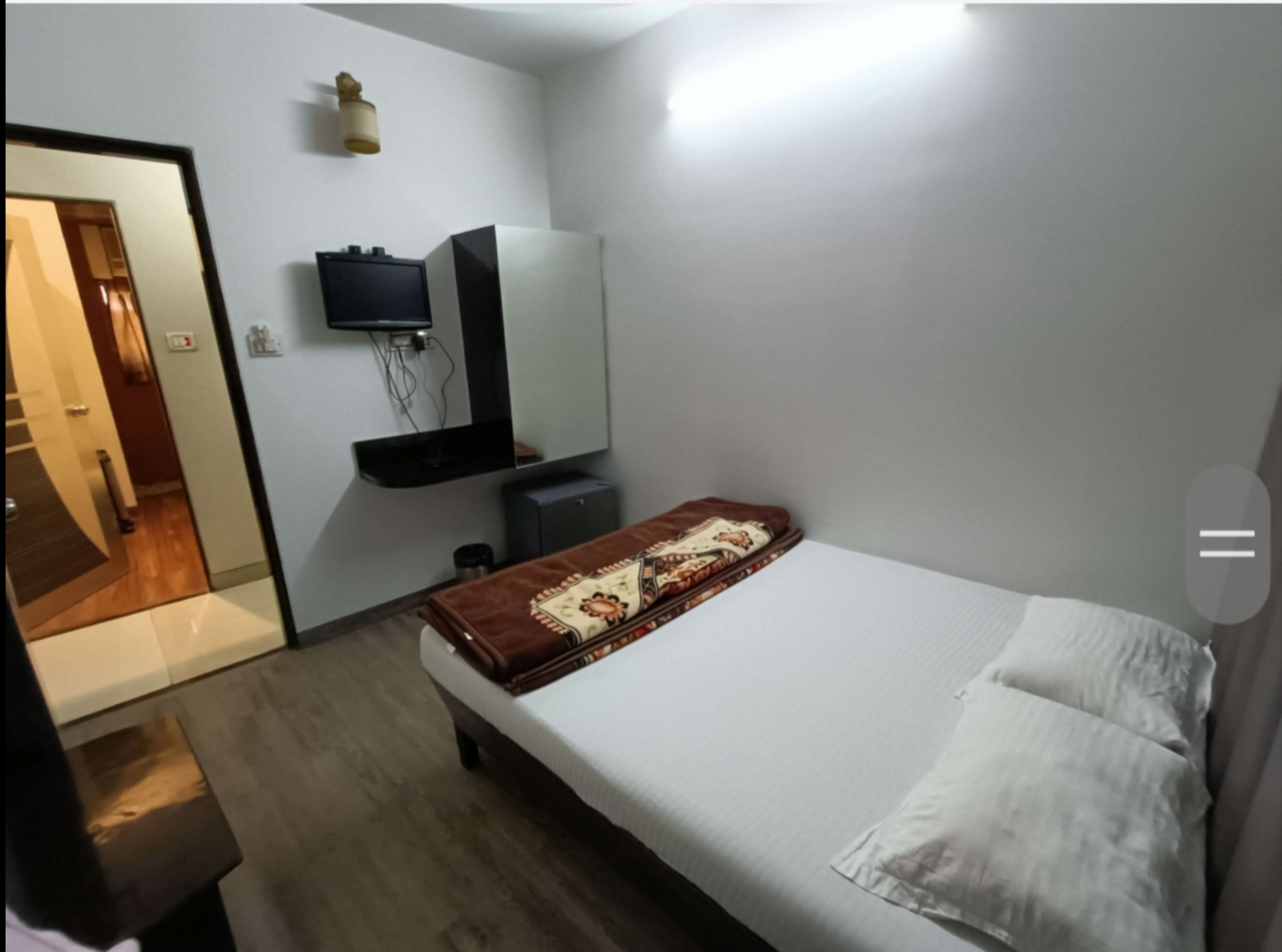 Photo - Hotel Broadway Colaba