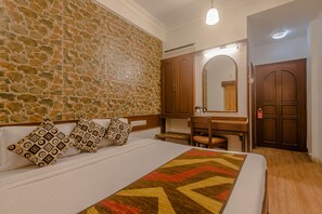 Deluxe Double Room | Skrivbord, gratis wi-fi och sängkläder