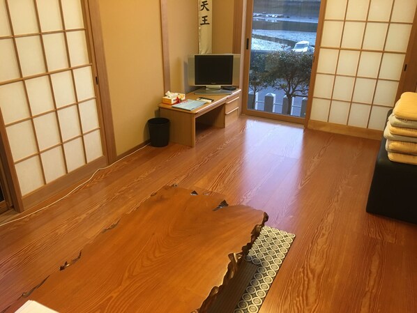 Zimmer (Japanese Western Style) | Wohnbereich