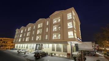 Front of property - evening/night