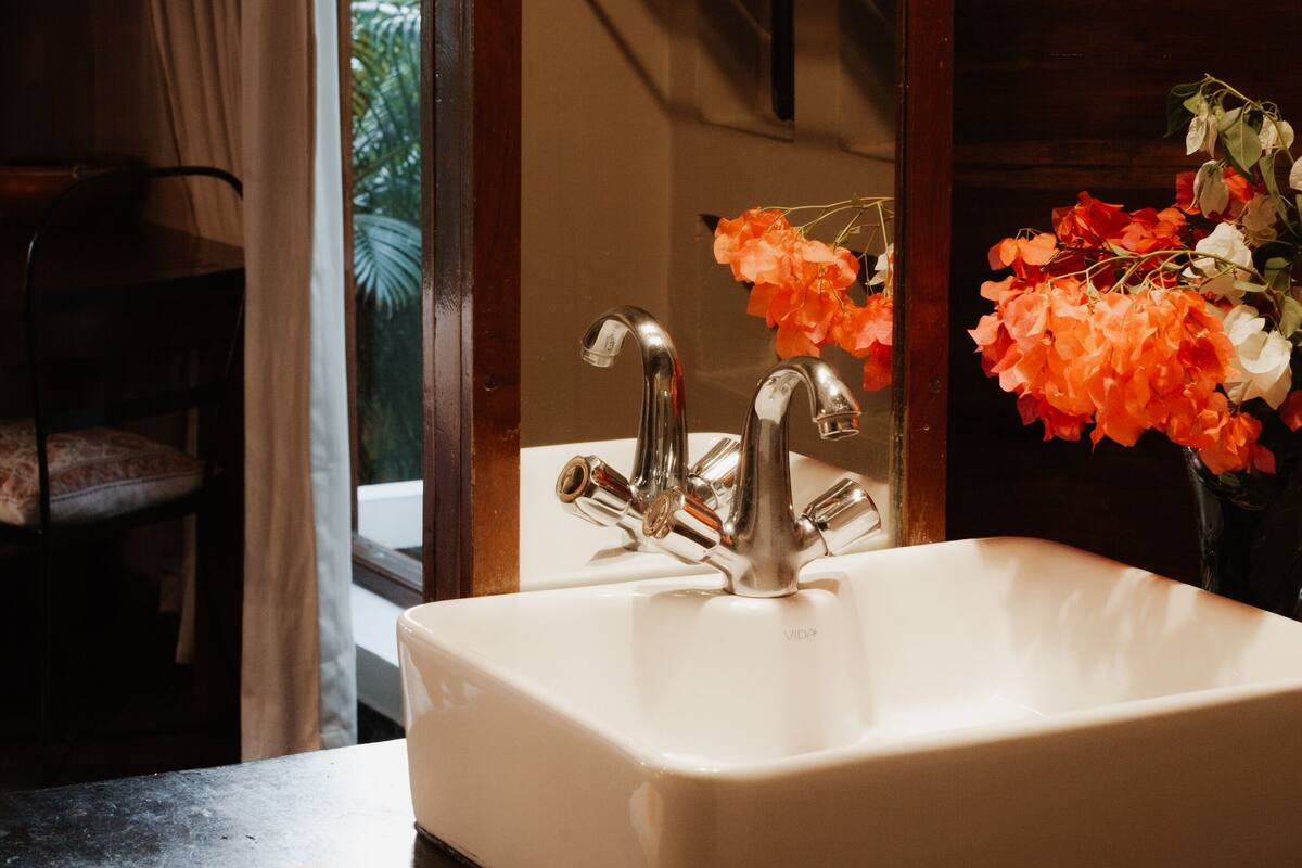 executive room, balcony | 1 bedroom, in-room safe, desk, blackout curtains