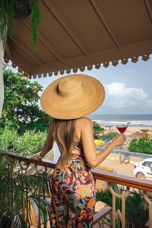 Lunch and dinner served, international cuisine - Fiesta Beach Resort (Baga)