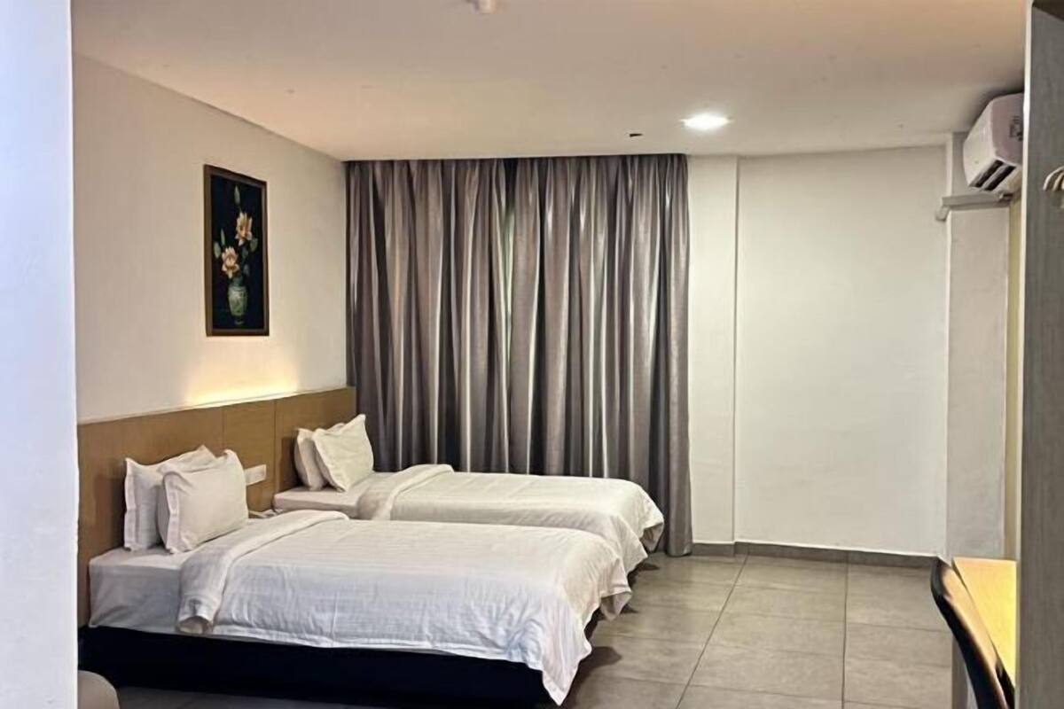 Minibar, in-room safe, desk, soundproofing
