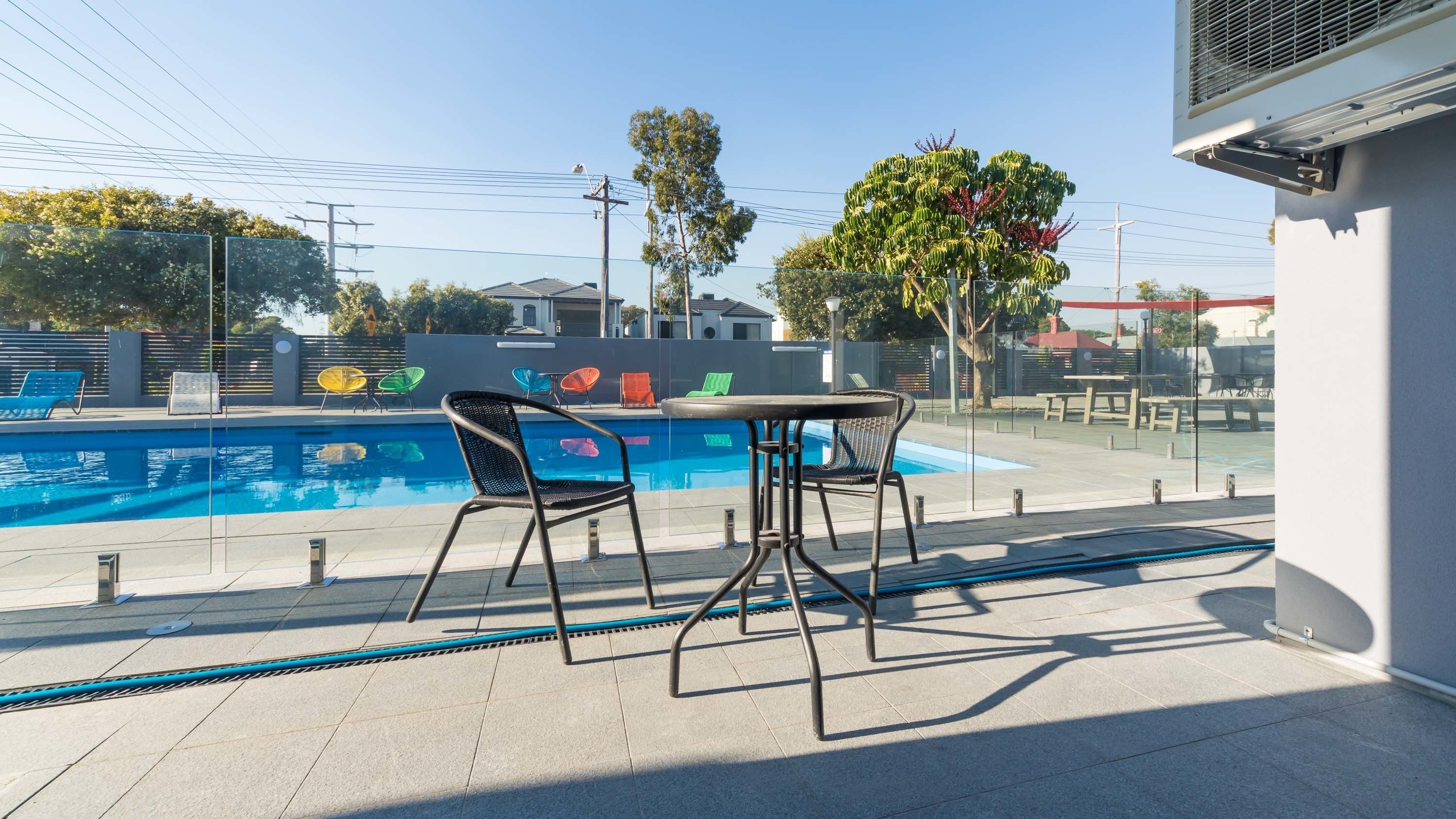 スタジオ プールサイド | 部屋からの景観